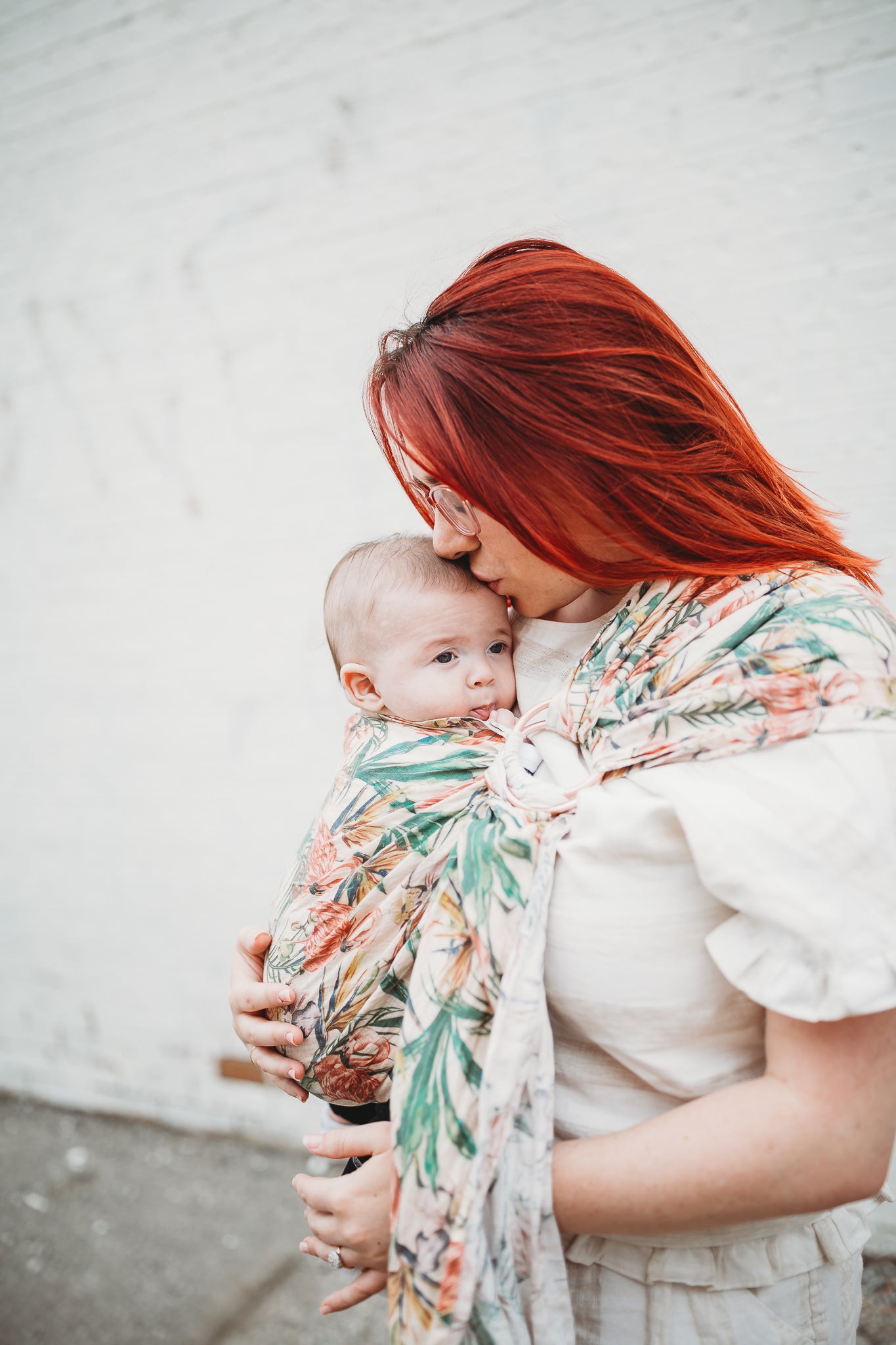 Printed flamingo linen ring slings. Handmade baby carrier from Toronto, Canada. 